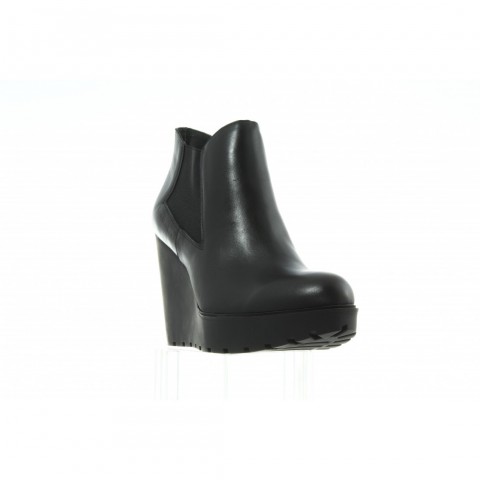 RE9620 Black