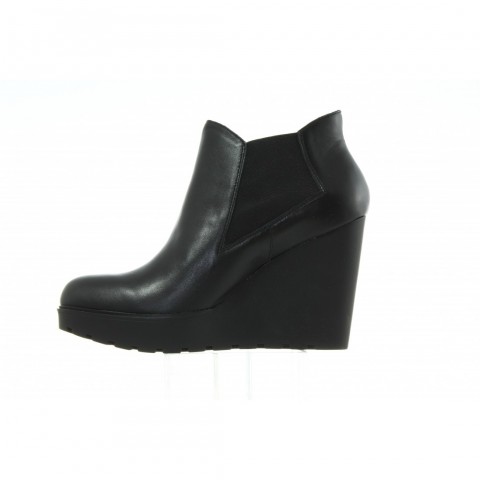RE9620 Black