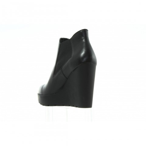 RE9620 Black